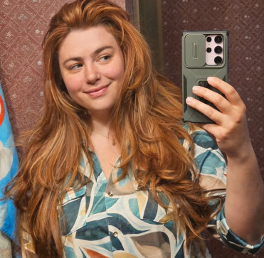 Elizabeth, 29, United States