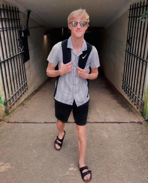 Andrew, 20, United States