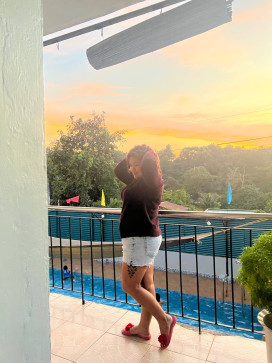 Lhanz, 45, Philippines