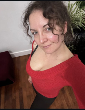 Samantha Hopkins, 32, United States