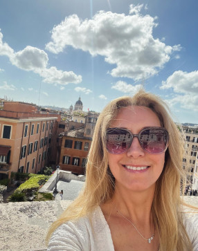 Tina, 34, United Kingdom