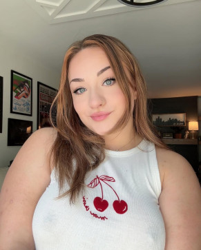 Olivia Alfred, 33, United States