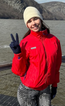 Amber, 20, Belgium