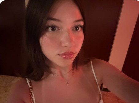 Amber, 28, United States