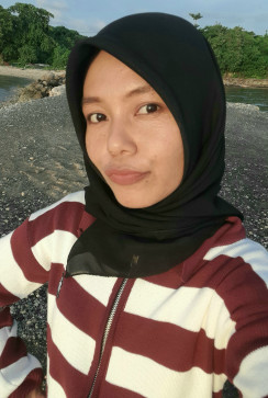 Ana, 27, Indonesia