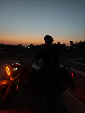 Flexxy, 18, India