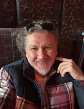 Carlton, 52, United States