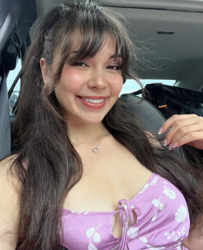Anna, 25, United States