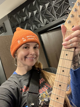 Sarah Vandella Hopki, 40, United States