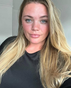 Mika, 29, United States