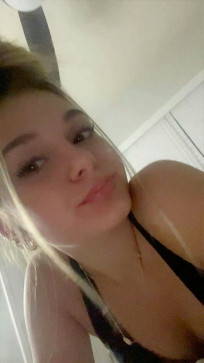 Ruby, 18, Australia