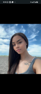 Scarlett, 22, United Kingdom