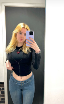 Scarlett, 28, United States