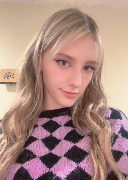 Nancy, 29, Canada