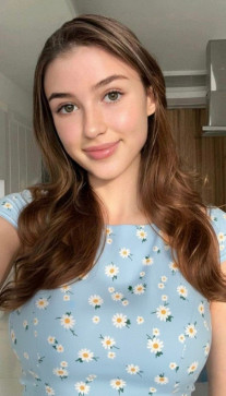 Delina, 23, United States