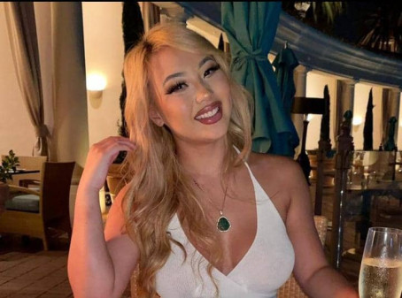 Sandra Smith, 29, United States