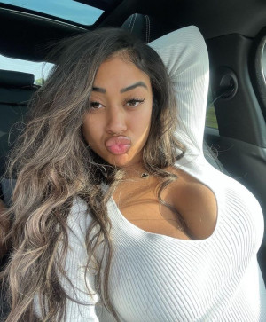 Hannah Pearls, 26, United States