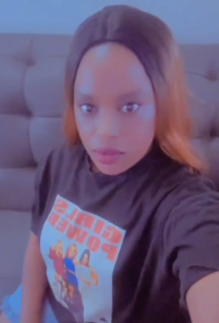 LOLA, 29, United Kingdom