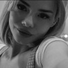 Elsa sapphire