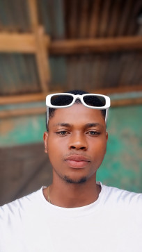 Heritage Williams, 23, South Africa