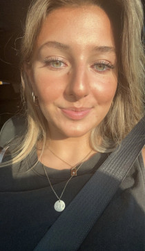 Sophia, 28, United States