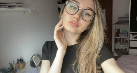 Kira, 19, United States