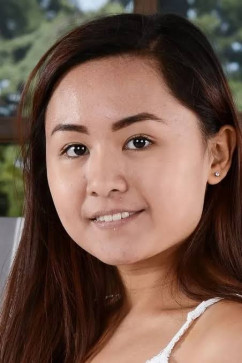 Annaliza Feruelo, 18, Philippines