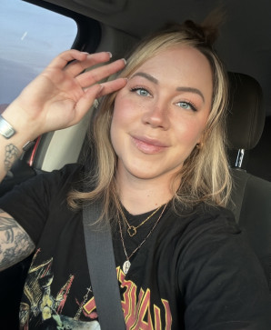 Isabella Martin, 24, United States