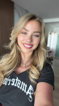 Lucy Smith, 34, United States