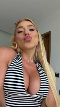 Ava Hoppies, 31, United States