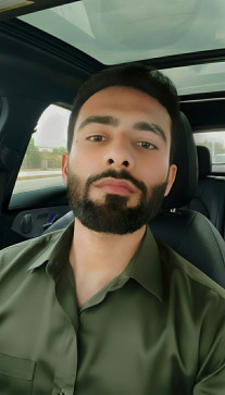 Varun Saxena, 25, India