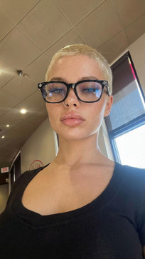 Alicia, 32, United States