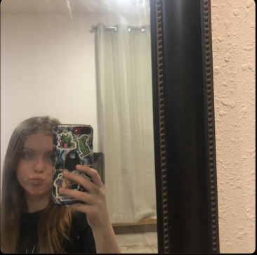 Aria, 18, United States
