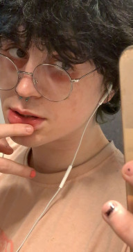 Peachy, 22, United Kingdom