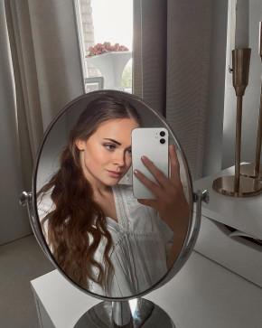 Maya, 21, United States