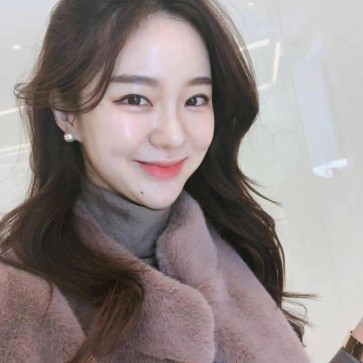 Jin Harry, 38, South Korea