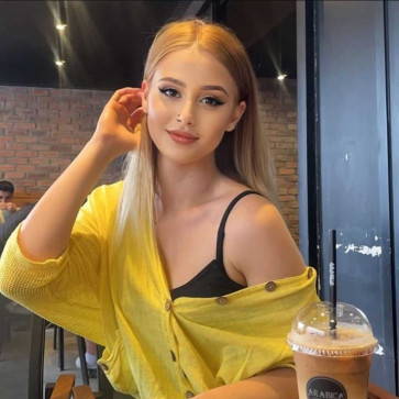 Liya Quinn, 18, United States