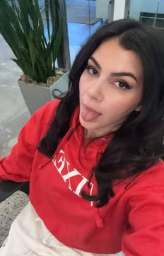 Tracy Mckenny, 30, United States