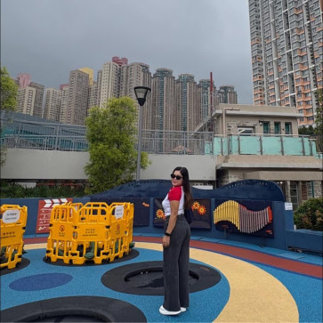 Liya D Ortega, 35, Hong Kong