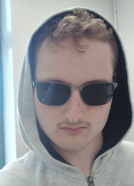 Josh, 21, Ireland
