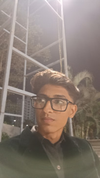 Devish Jariwala, 18, India