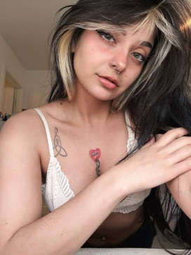 Hannah, 33, United States
