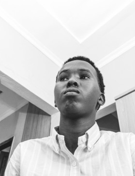 Theoneyuzzf_, 19, Somalia