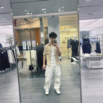 Lol, 18, Italy