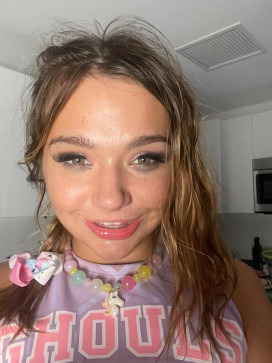 Naomi Saint, 24, United States