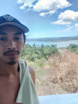 Jhayjhay Juvida, 18, Philippines