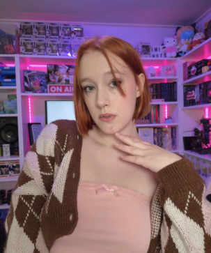 Sophie, 21, United States