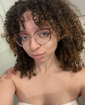 Daisy, 27, United States