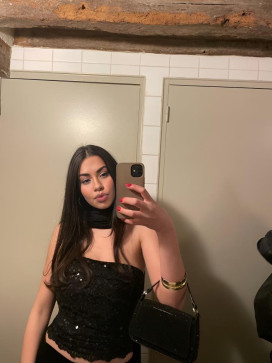 Chira Bella, 31, United States