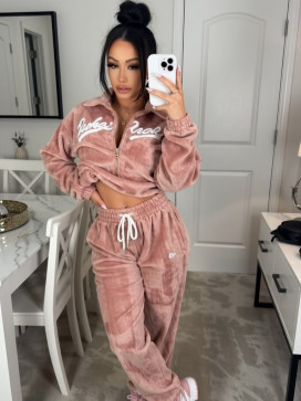 Sandra Rose, 39, United States